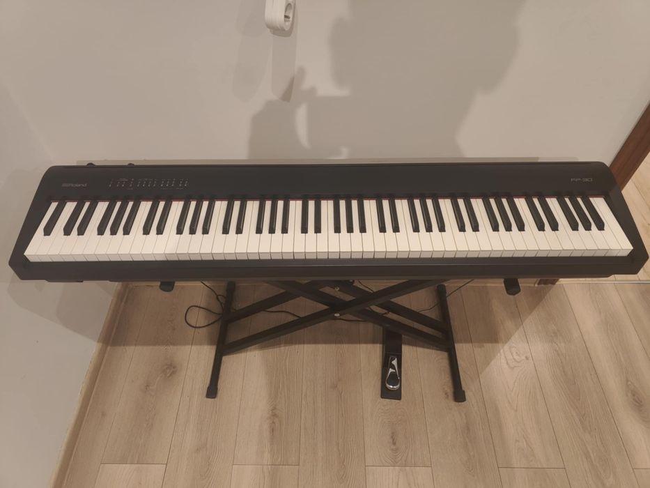 Pianino Roland FP-30 , FP30 + statyw + sustain +krzesełko