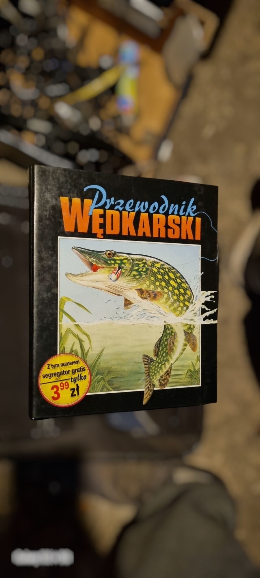 Posiadam dużo rzeczy  z czasów PRL i nie tylko..