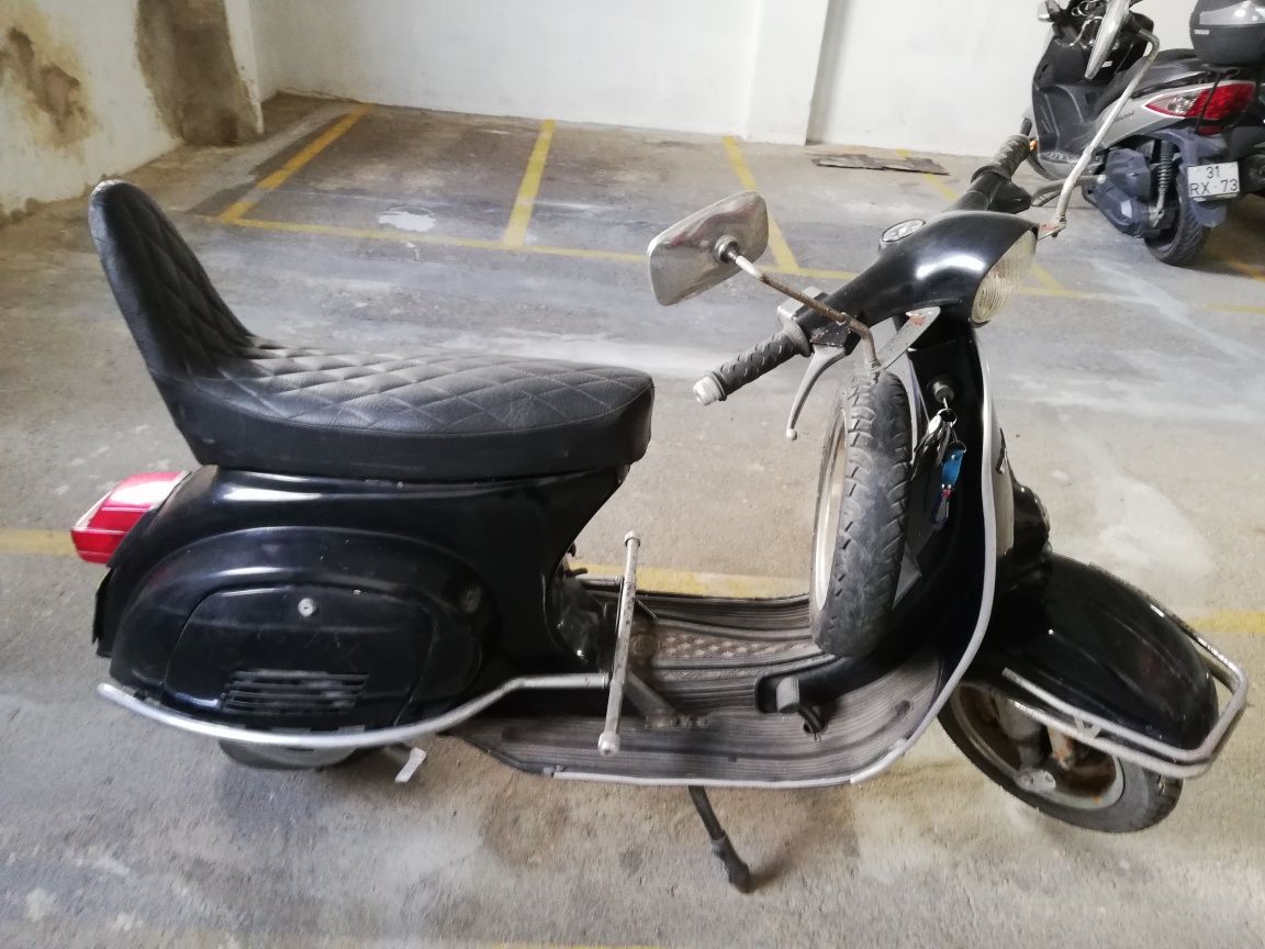 Vespa 50s recuperada