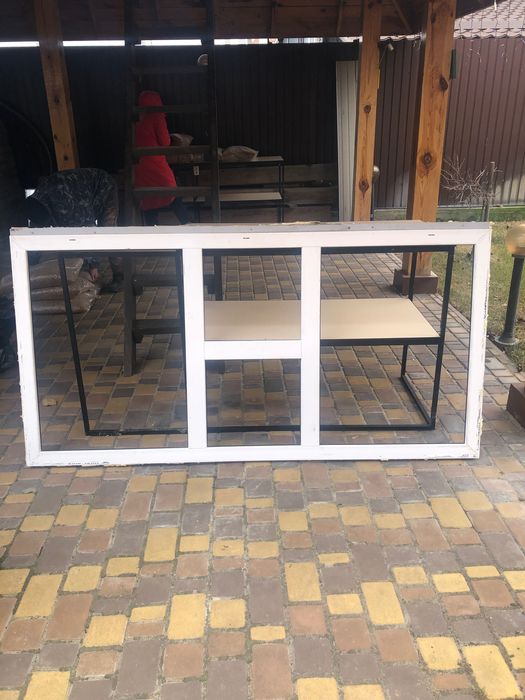 Окно пластиковое для торгового киоска с ролетом и подоконником