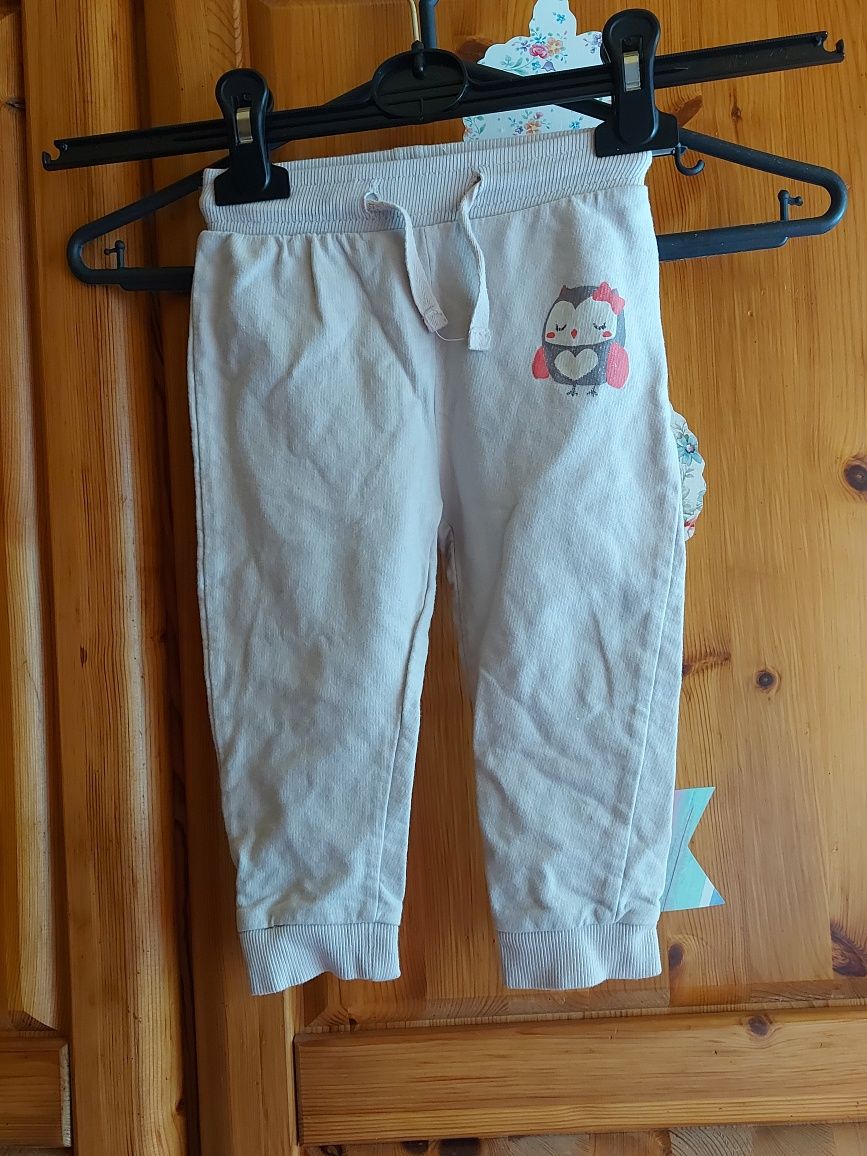 Spodnie dresowe białe dziewczęce wiek 3lata