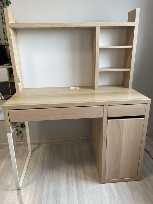 Biurko Micke z nadstawką Ikea 105x50 dąb bejcowany na biało