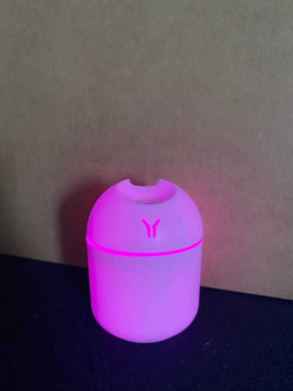 Зволожувач повітря портативний з LED підсвіткою + 2 змінних фільтра