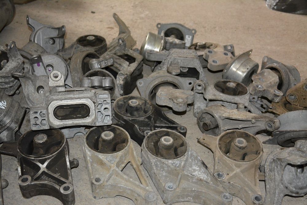 Подушка опора Opel Astra G H J Vectra B C Signum Zafira A B Insignia