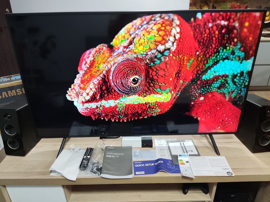 Telewizor LED 4K SmartTV Samsung 55" WiFi BT DVB-T2/S2/C ZESTAW IDEAŁ!