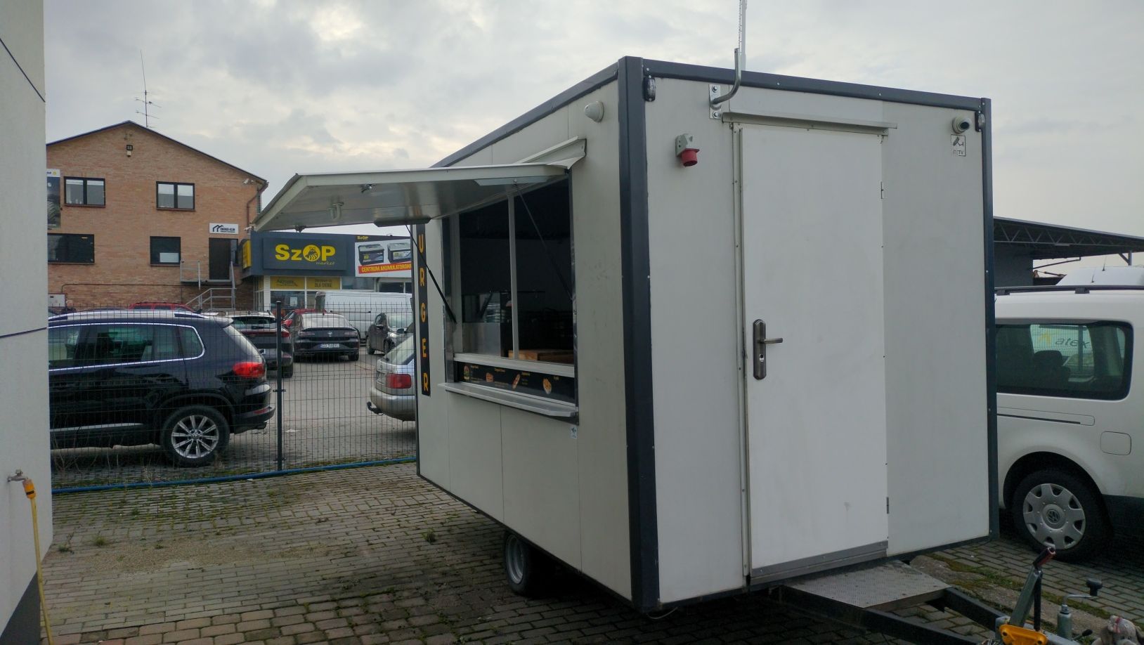 Przyczepa gastronomiczna / food truck