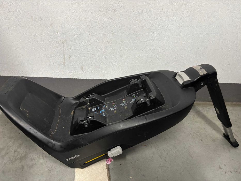 nosidełko Maxi Cosi wraz z bazą 2wayfix