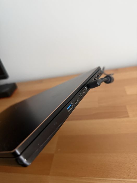 MSI GS65 | i7 gen8 | Nvidia GTX 1060 | 16 GB RAM