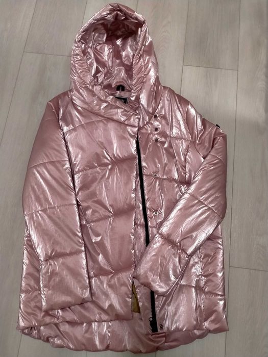 Куртка жіноча нова