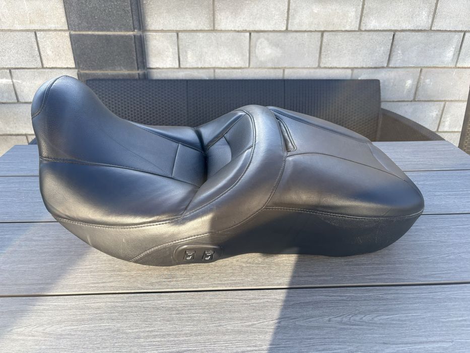 Сидіння з підігрівом 2015 Harley Davidso CVO Ultra