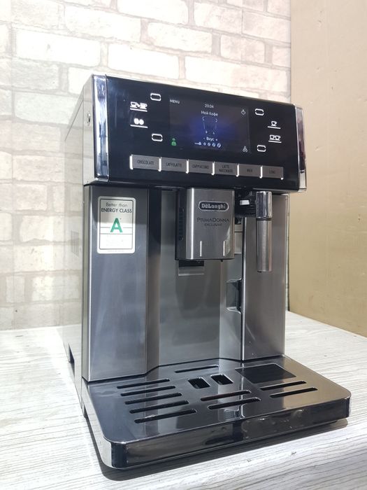 Топ! Кавомашина DeLonghi  PrimaDonna Exclusive,Esam 6900/ 1277 пробіг!