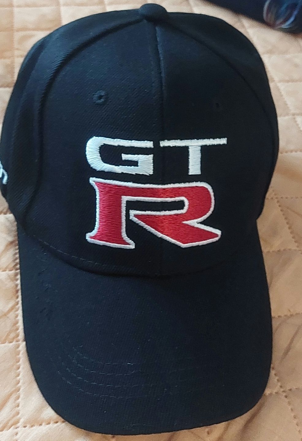 Czarna czapka bejsbolówka GT R
