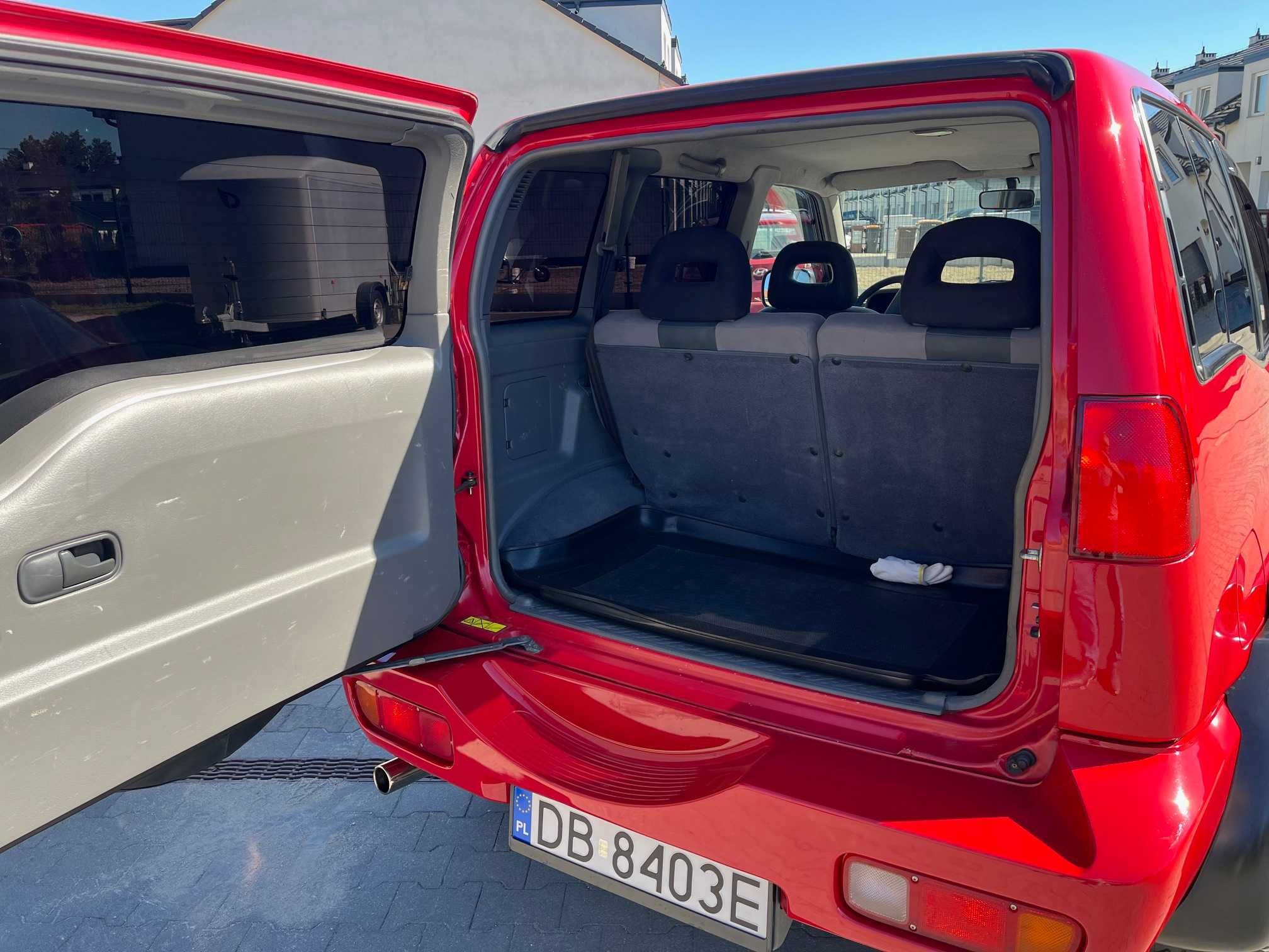 Nissan Terrano II