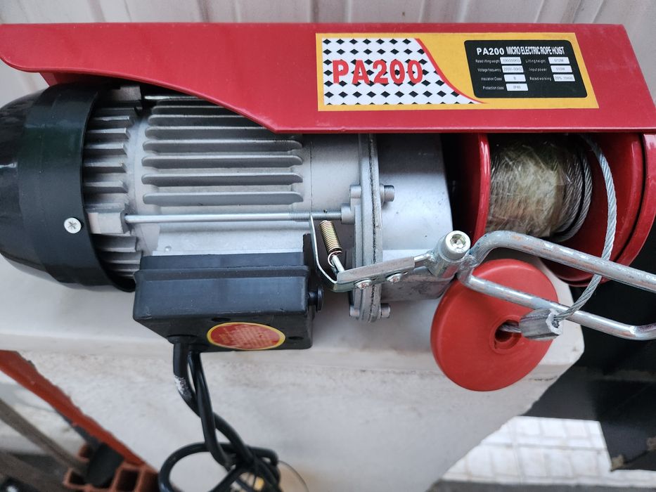 Guincho para várias utilizações  220 volts