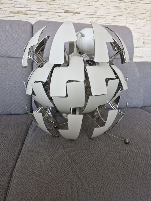 Lampa ikea biała