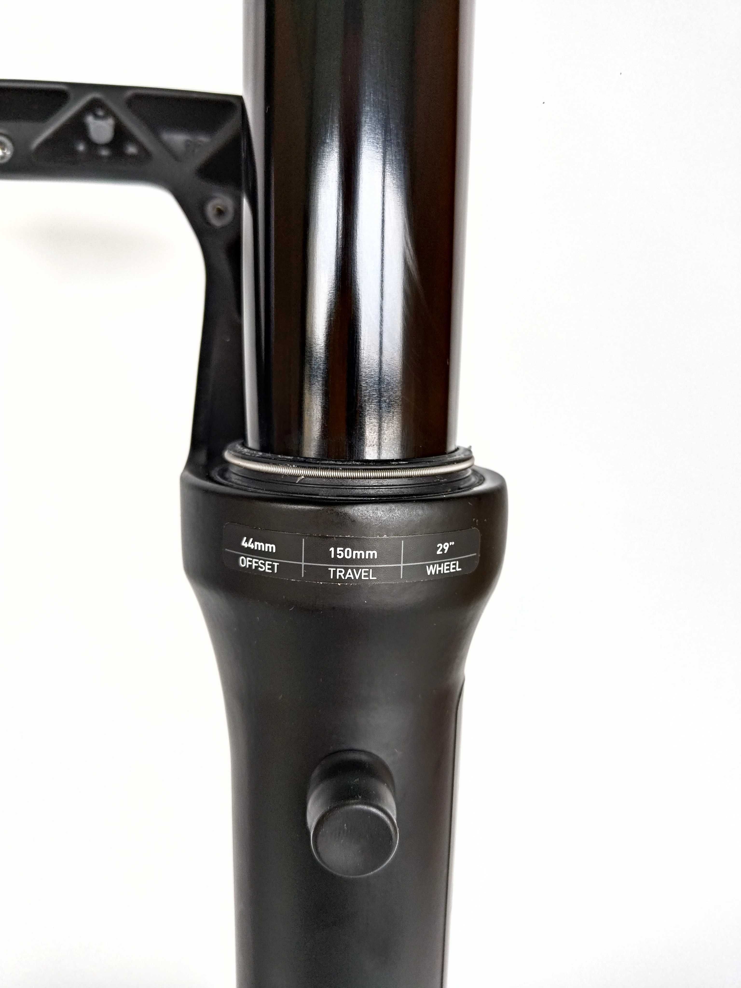 Amortyzator Rock Shox Zeb Select+ 29'' 150 mm tapered 1,8'' nowy (626)