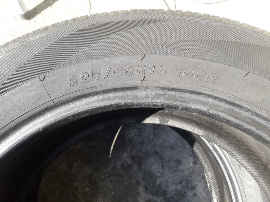 Lato Yokohama 225/60 R18 7mm