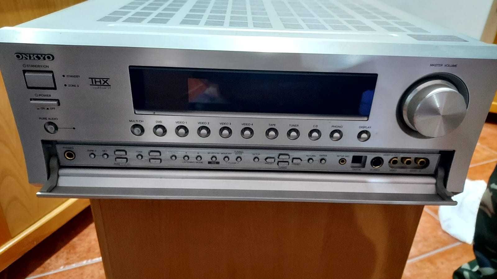 Amplificador  e rádio Onkyo