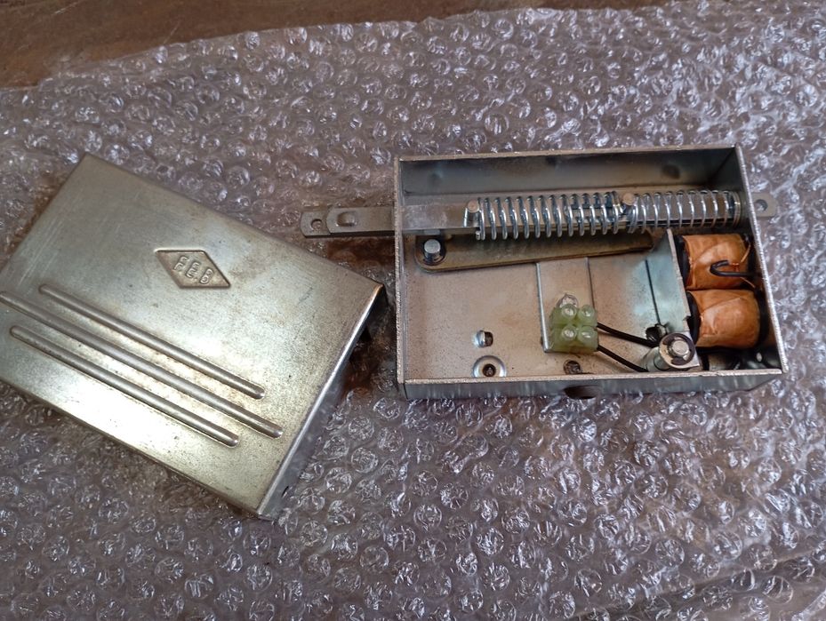 Fecho elétrico de porta de rua