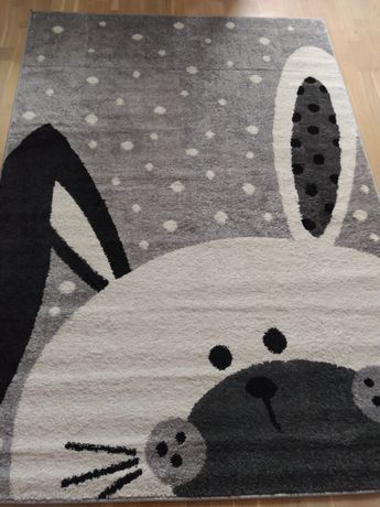Nowy dywan królik 133x190