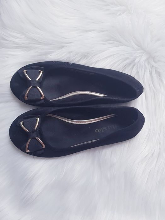 Baleriny dziewczęce marki Dinsko rozmiar 32.