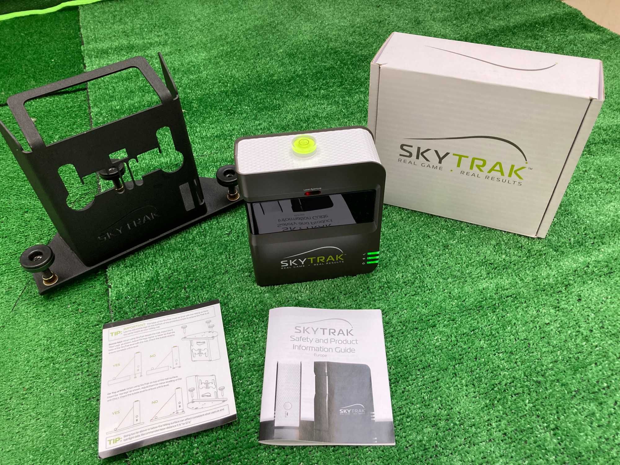 Simulador Golf completo com Skytrak como novo