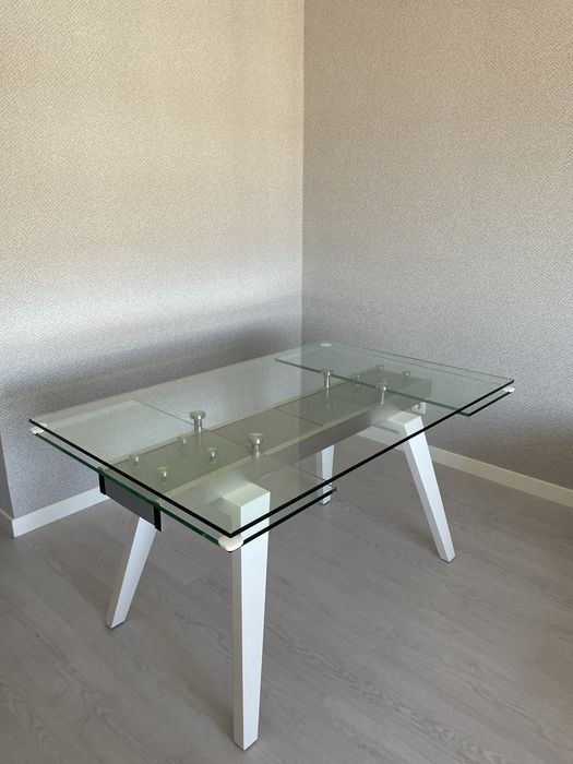 Vendo mesa de refeições