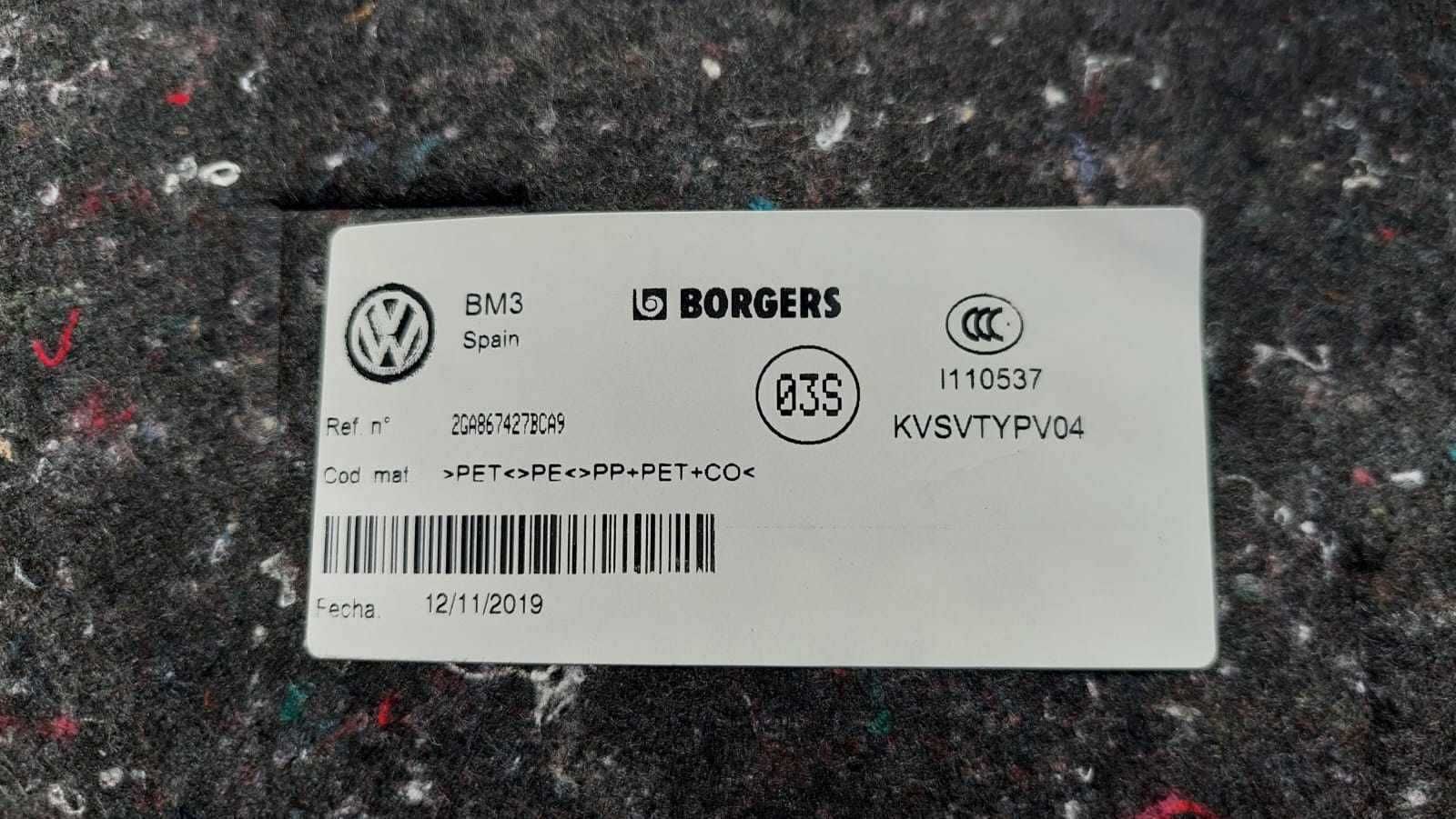 VW T-ROC boczek bagażnika lewy i prawy NOWY