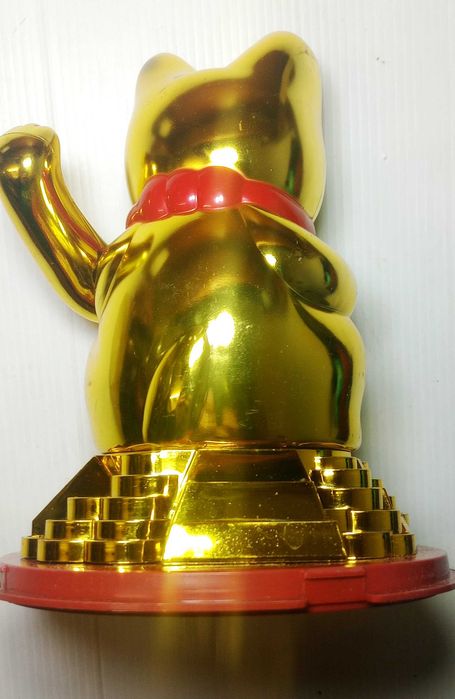 Gato da Sorte ou Maneki Neko a energia solar