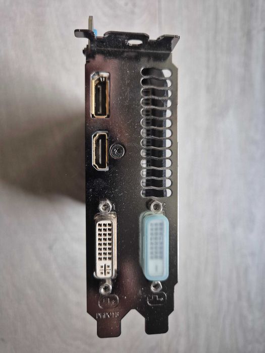 Gigabyte GTX 960 2GB – w pełni sprawna, idealna do gier i biura