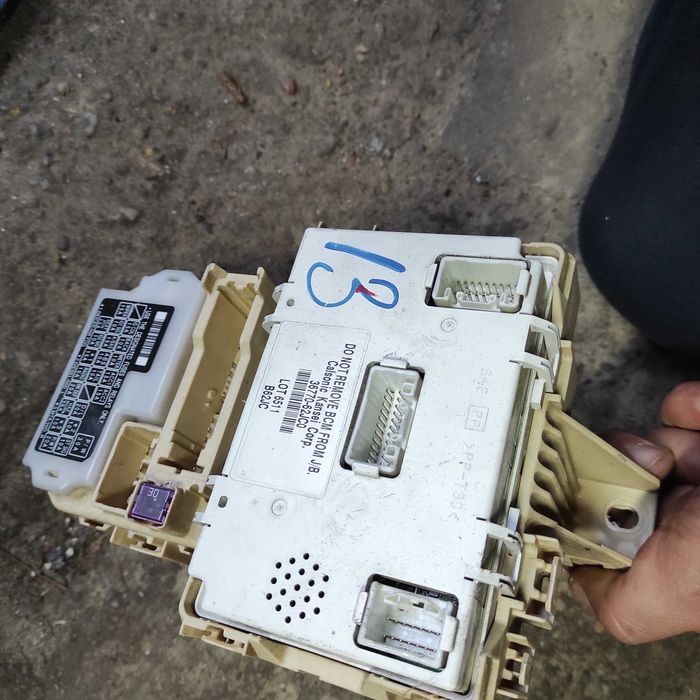 Skrzynka Bezpieczników Suzuki Swift IV Mk6 1,3 36,770-62JC0