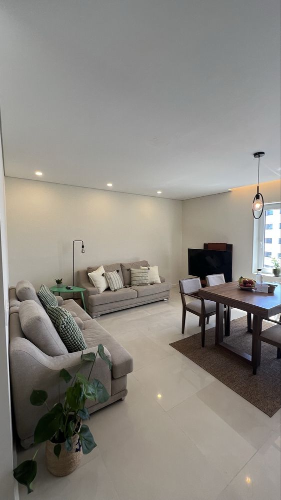 Apartamento T2, vista mar, totalmente remodelado