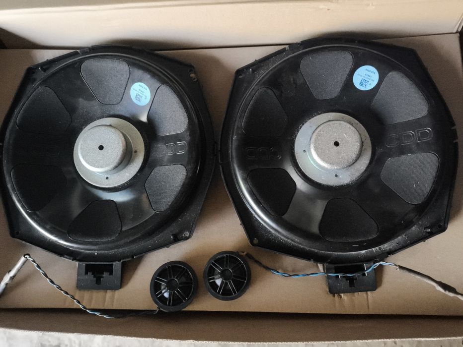 Комплект акустики BMW F30 F31 підсилювач та динаміки