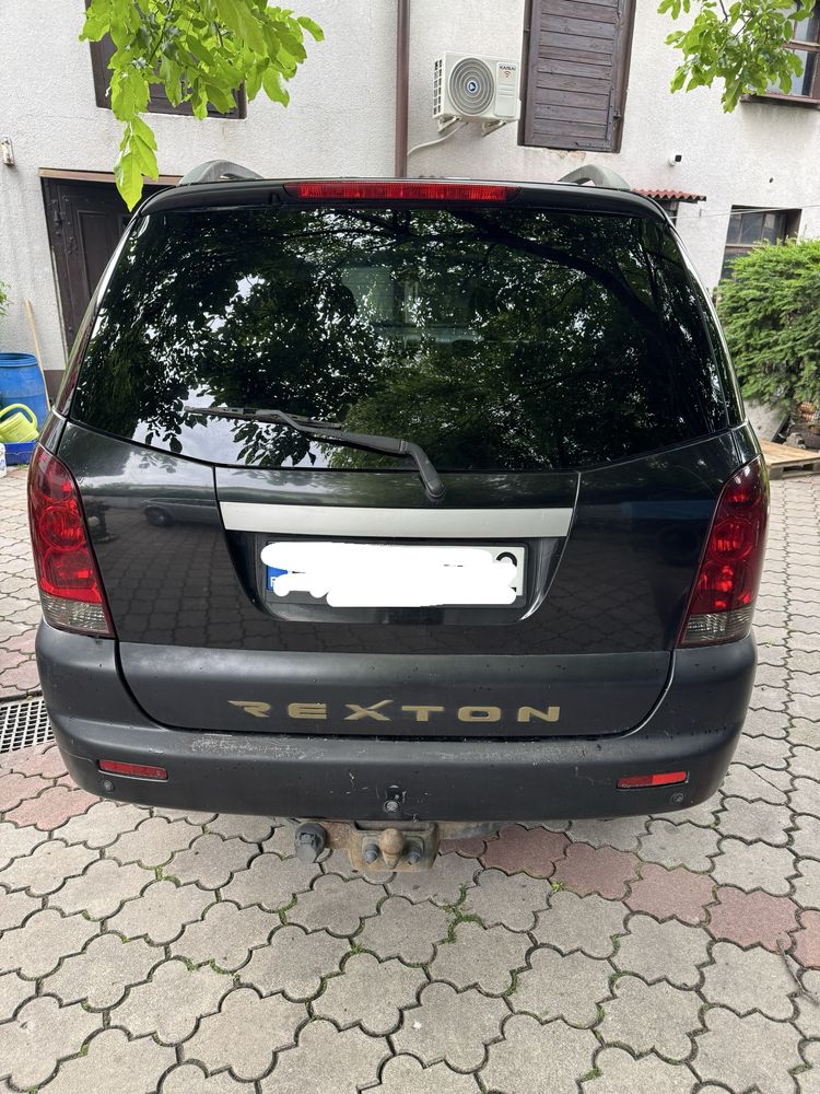 SsangYong Rexton 2.7 Xdi 165KM 2006 r.