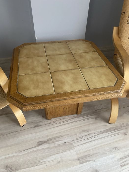 Stolik kawowy blat w płytkach