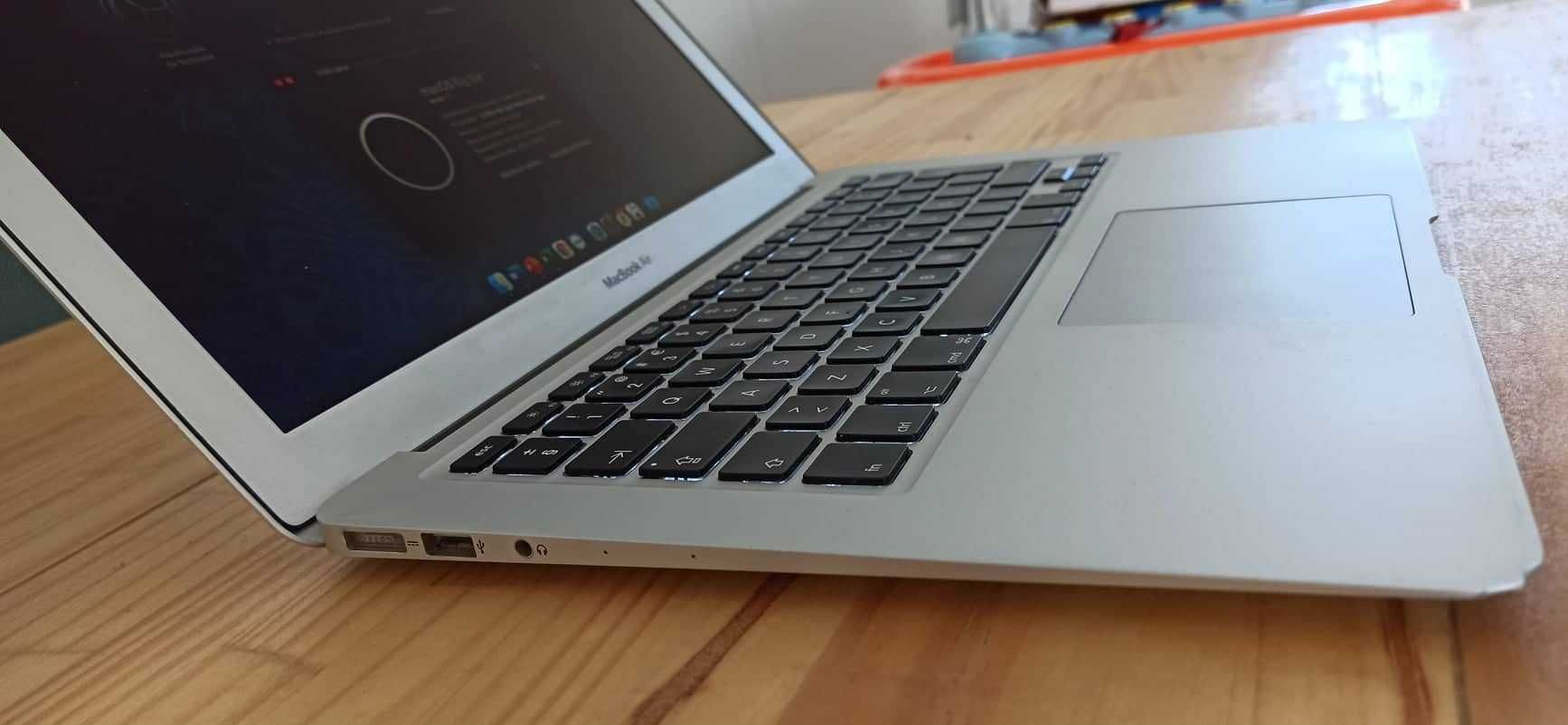 MacBook Air 13 pol SSD128GB