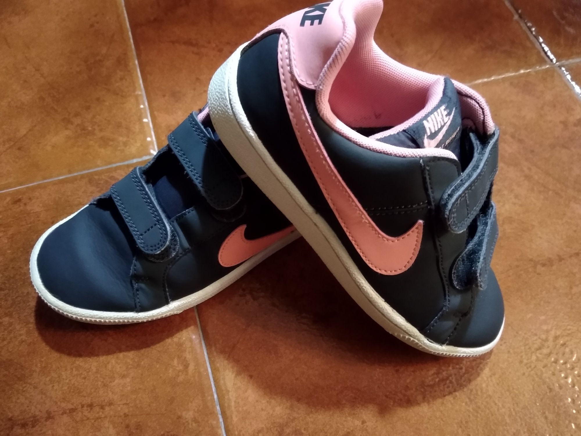 Nike menina tamanho 32