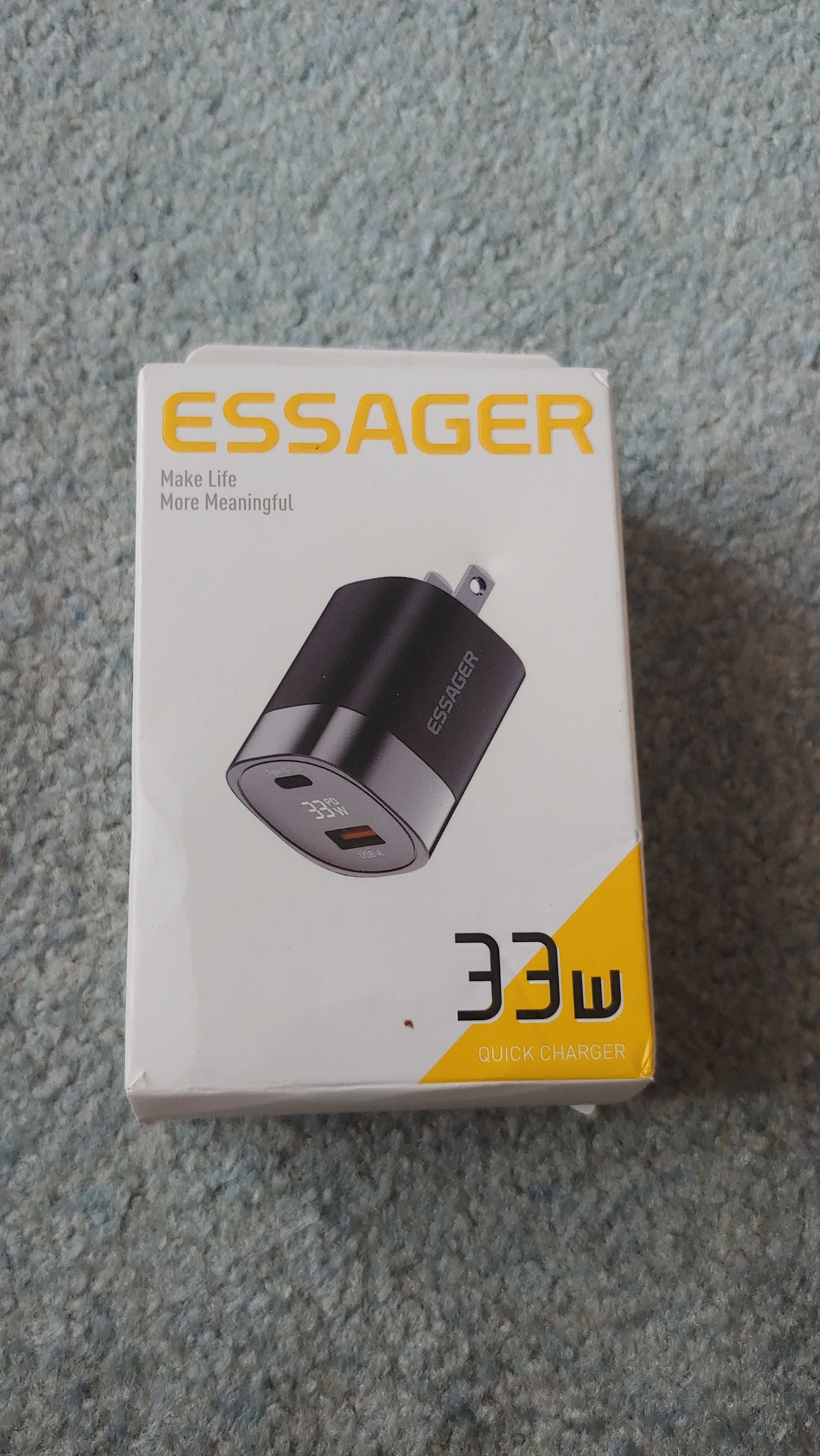 Зарядка Essager 33w Дисплей 5 - 20v 3A Быстрая Зарядка Quick Charge