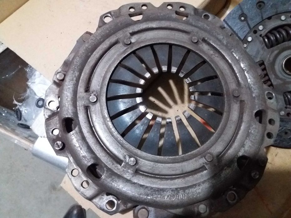 Продам комплект зчеплення Opel