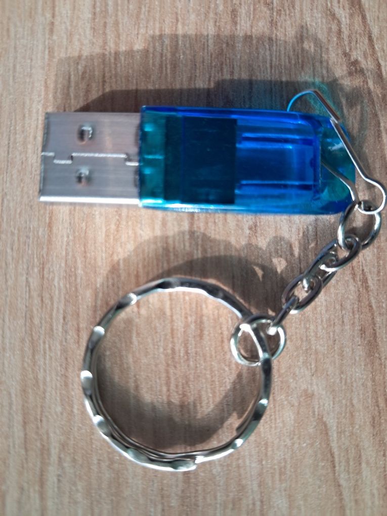 Pendrive  2 TB .