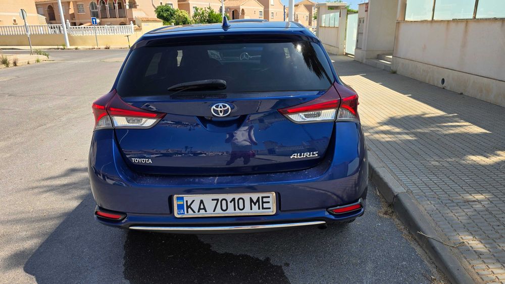 Toyota Auris 2015 в Іспанії