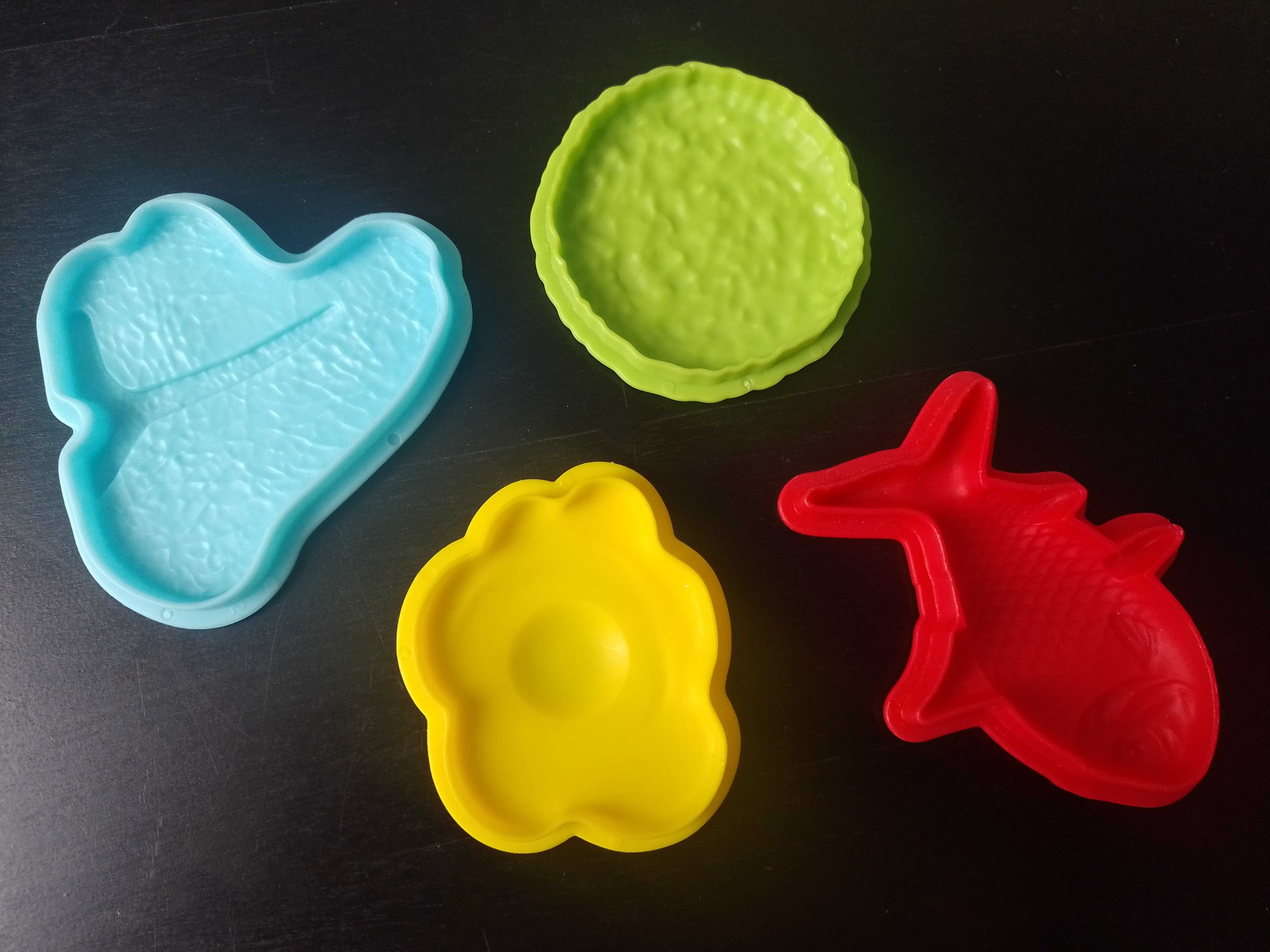 akcesoria do ciastoliny, piankoliny, play-doh, mix, cena za całość