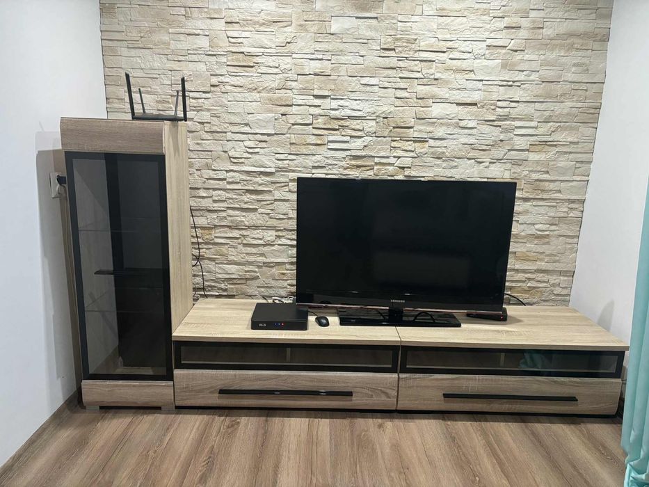 Sprzedam komplet mebli RTV – stan bardzo dobry