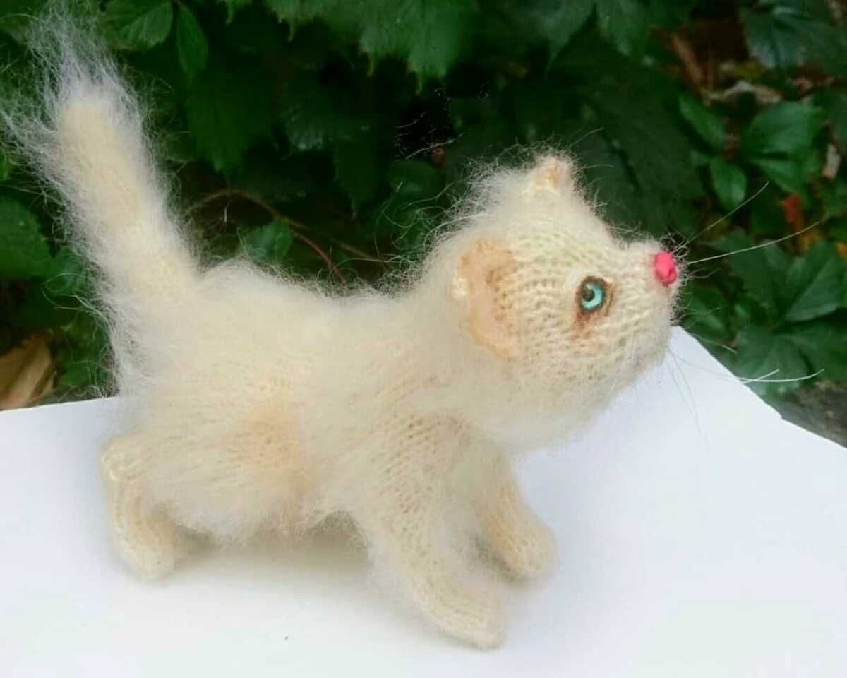 Кошеня, кицька авторська іграшка ручної роботи