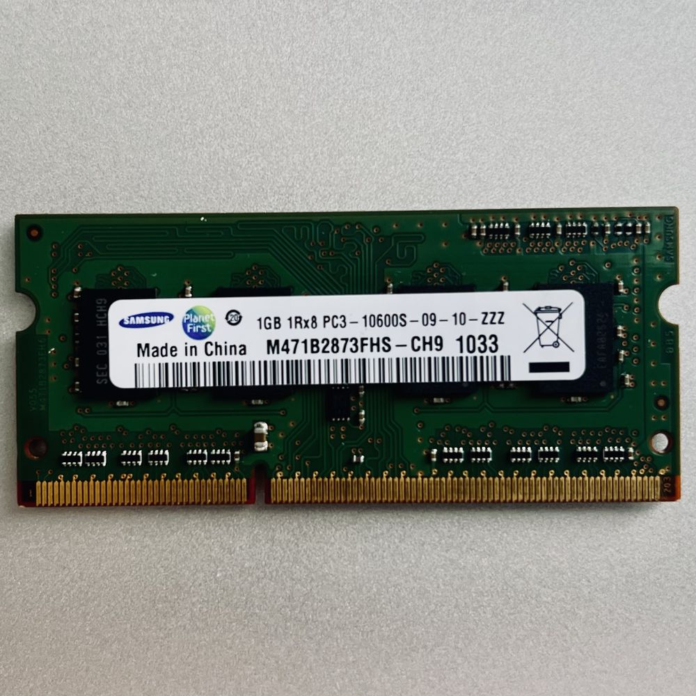 Pamięć RAM Samsung M471B2873FHS-CH9  1GB