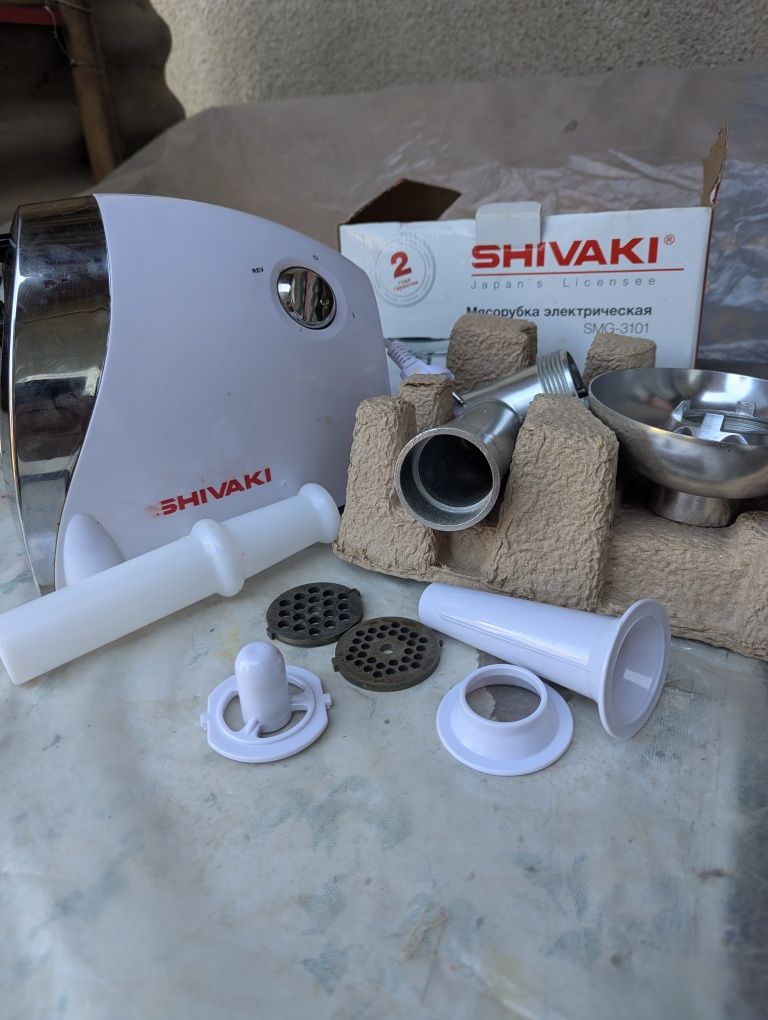 М'ясорубка електрична Shivaki