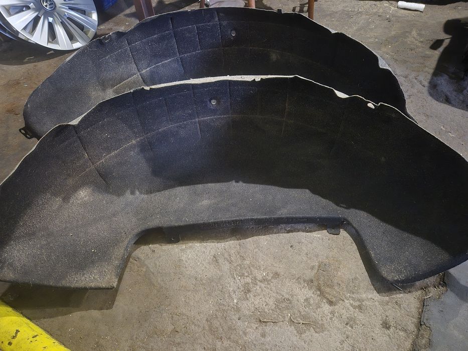 Подкрылки(локеры) задние на Вито 639