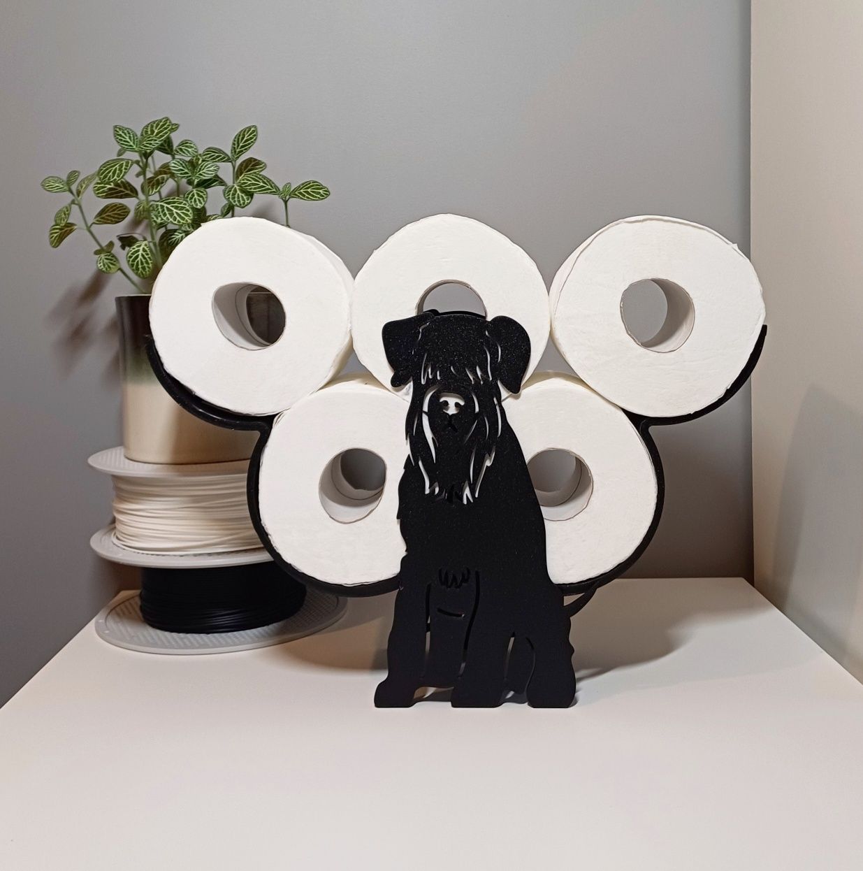Stojak na papier toaletowy sznaucer z druku 3D