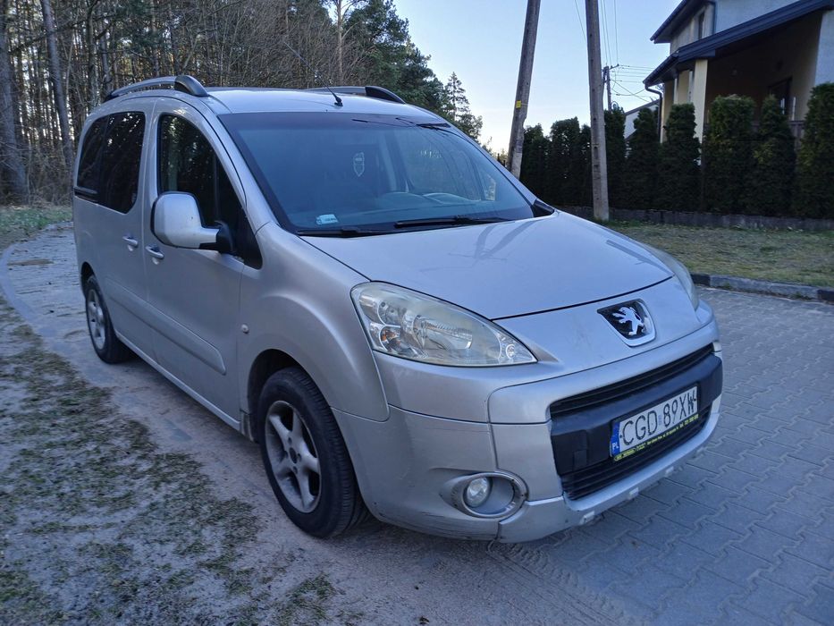 Peugeot PARTNER TEPEe 2009 rok