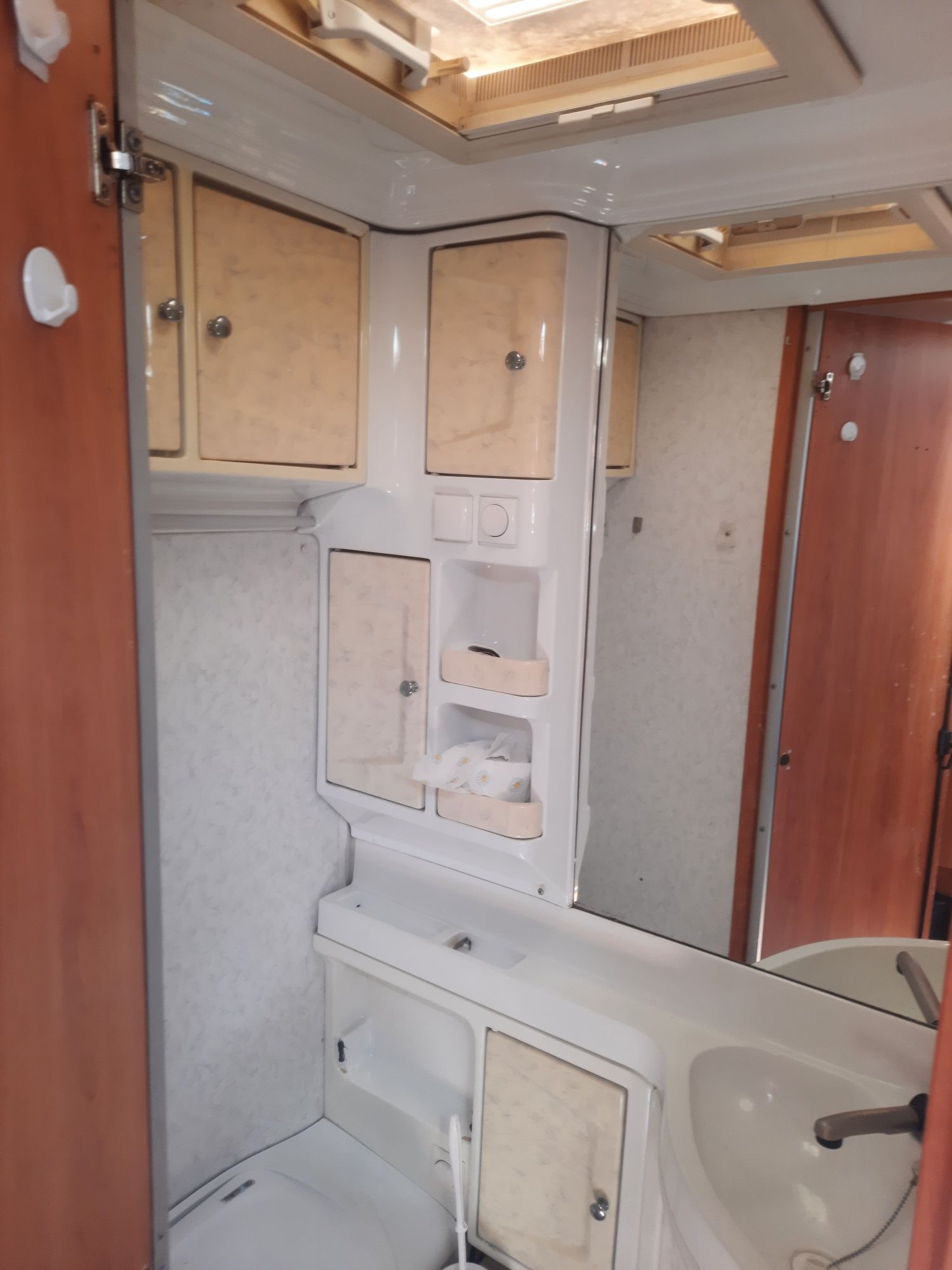 Przyczepa kempingowa kamper hobby wilk fendt de luxe easy 540 klima  2